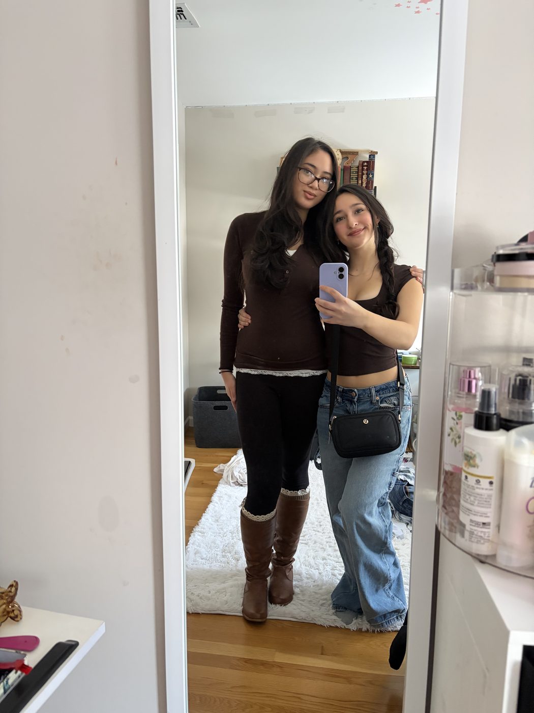 Lucy and Joy mirror selfie
